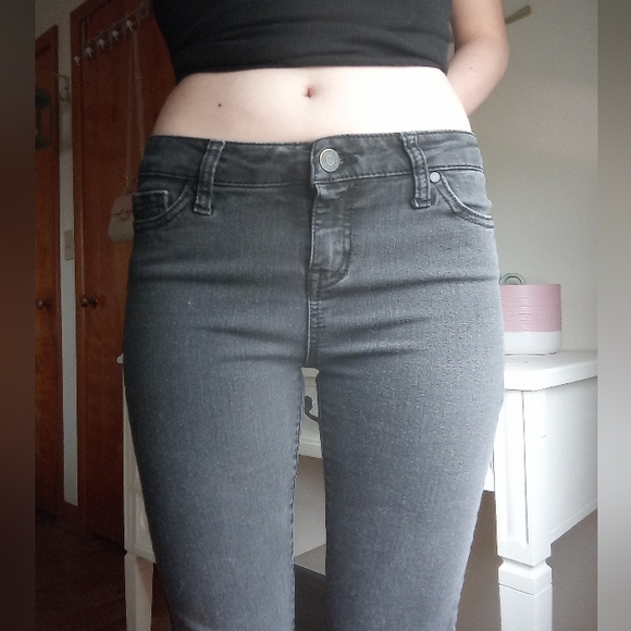 CELEBRITY PINK - Dark Gray / Black Skinny Jeans - Picture 4 of 10